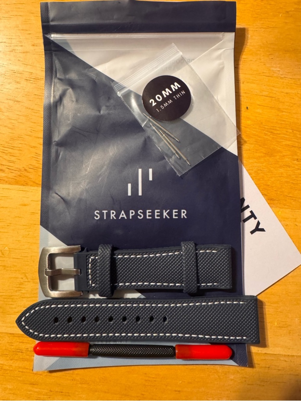 Strapseeker Rubber Navy With White Stitch Watch Strap